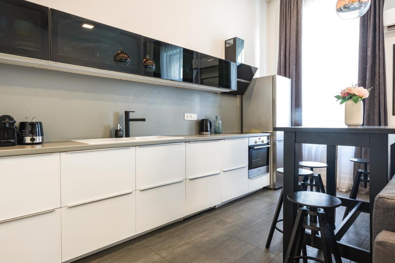 Luxury Nova Home Next To The New York Cafe 布达佩斯 外观 照片